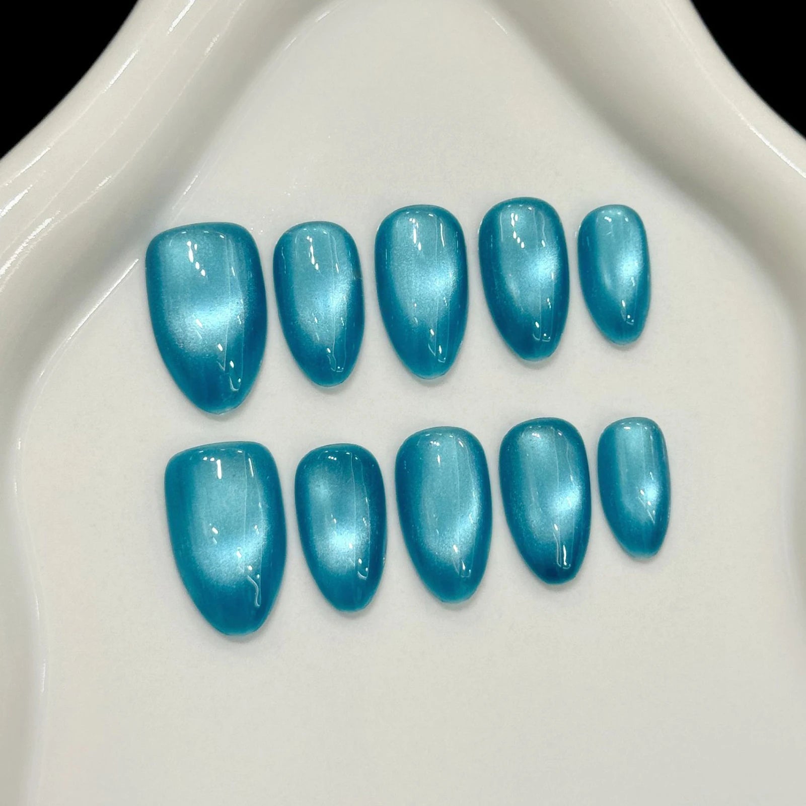 10pcs Handmade Glass Bead Cat Eyes Press on Nails Solid Color Fake Nails Wearable Reusable Ins Simple Long Almond False Nail Tip - Hands of Hope