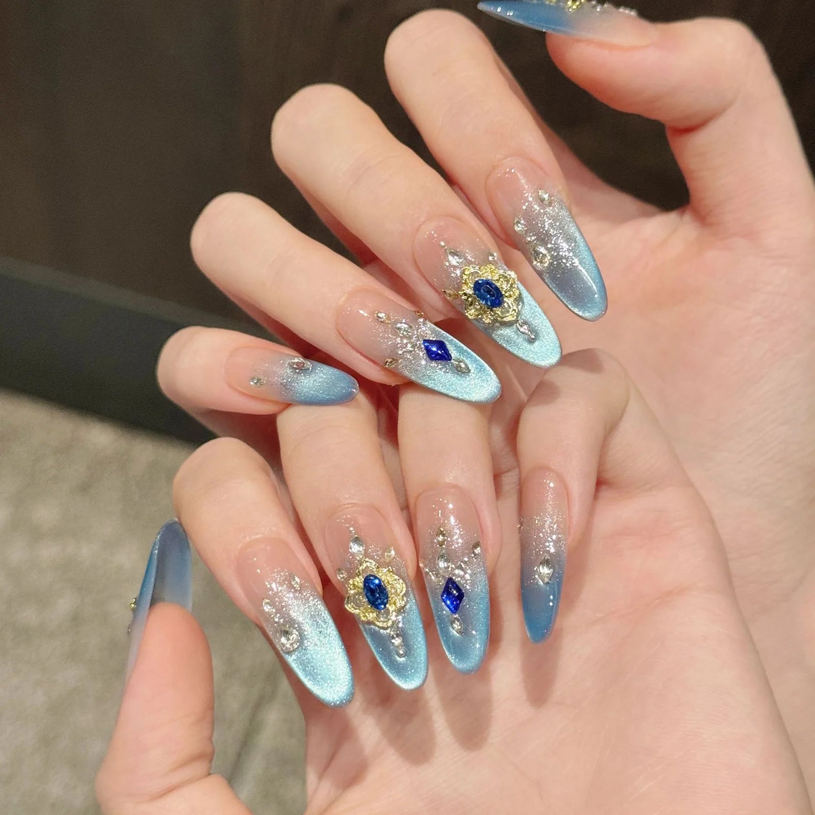 10pcs Handmade Press on Nails Green Flower Print Short Oval Head Fake Nails Wearable Glitter Green Cat Eye False Nail Tips - Hands of Hope