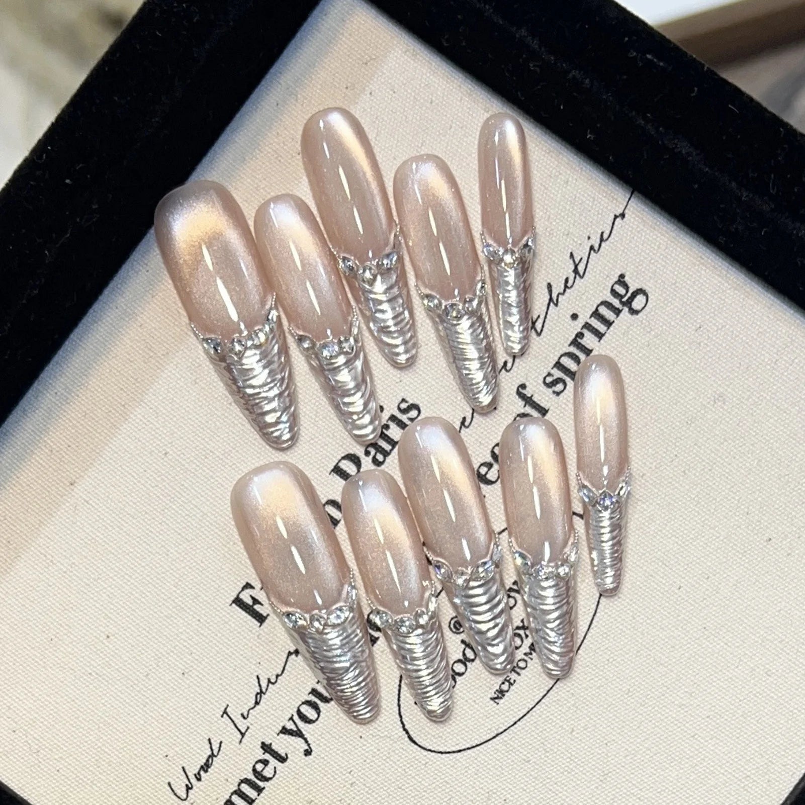 10pcs Long Almond Fake Nails Tips With Green Cat's Eye Handmade French Press On Nail Flower Pearl Design False Nail Detachable - Hands of Hope