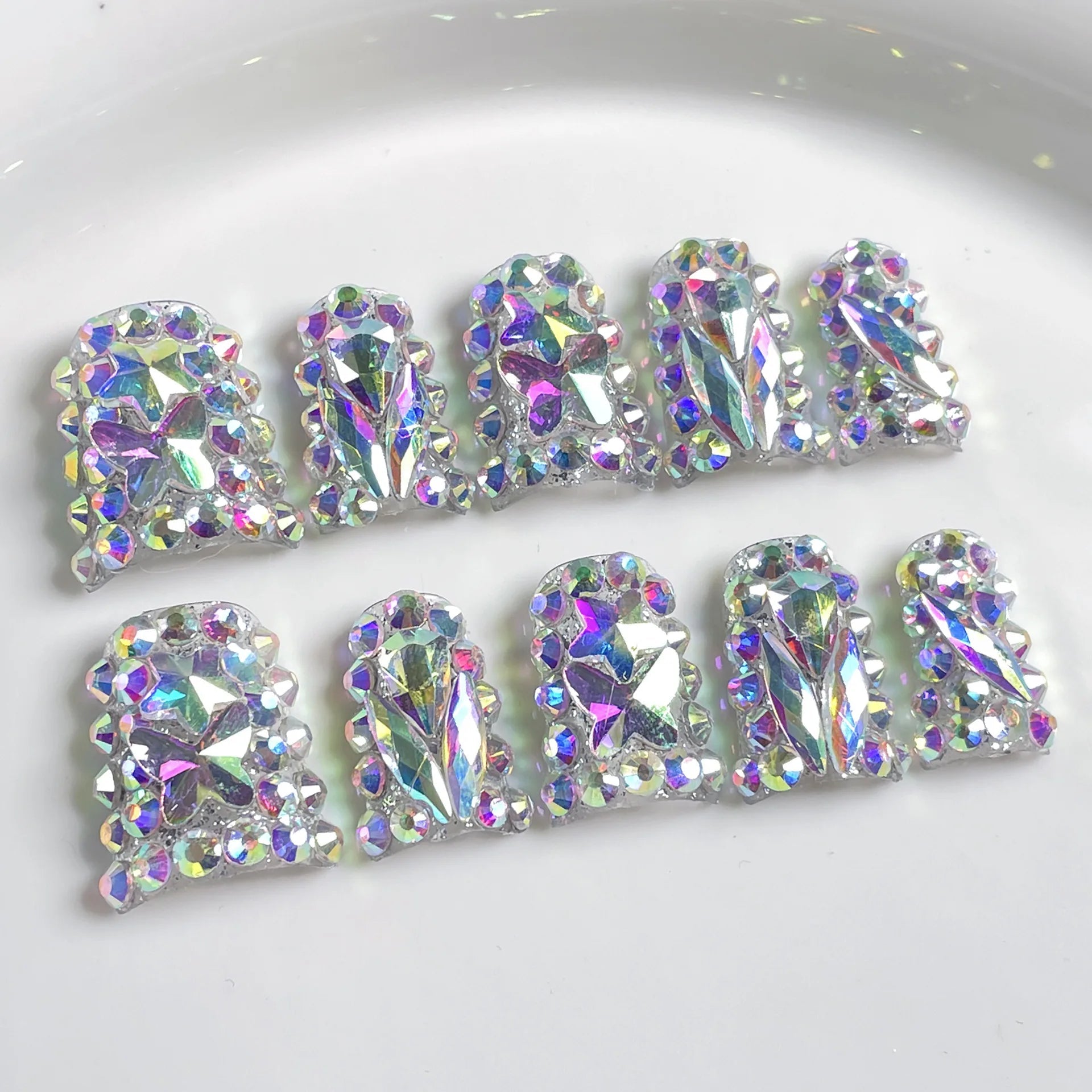 10pcs Pink Duckbill Handmade Press on Nails Art Simple White French Short Fake Nail Wearable Rhinestones Design False Nails Tips - Hands of Hope