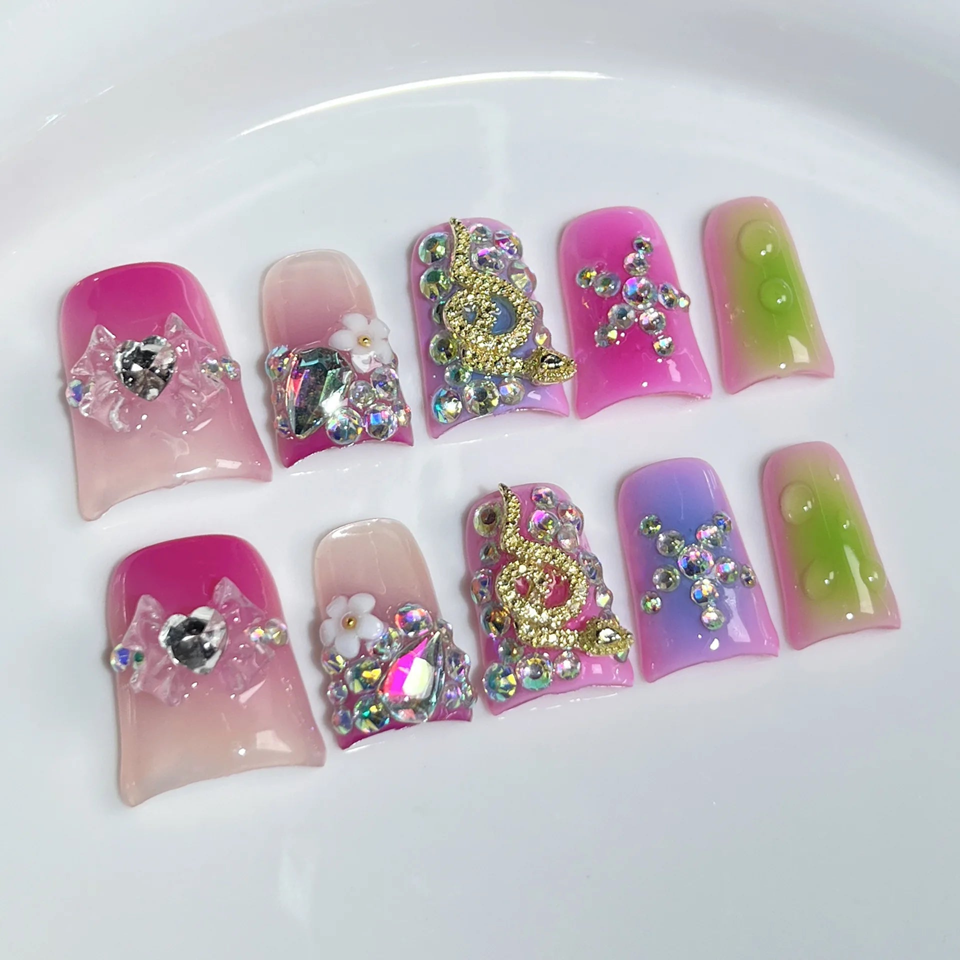 10pcs Pink Duckbill Handmade Press on Nails Art Simple White French Short Fake Nail Wearable Rhinestones Design False Nails Tips - Hands of Hope