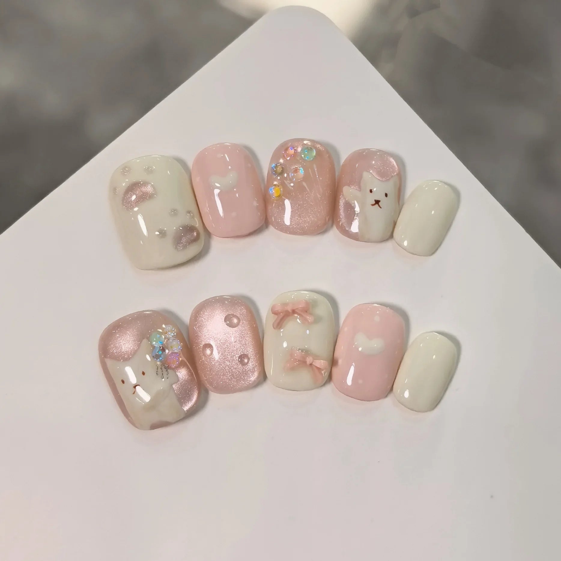 10pcs/set Handmade Press - On Nails - Blue Glossy Fish & Bubbles Design Short Oval Fake Nails with Cat Eye Effect False Nails - Hands of Hope