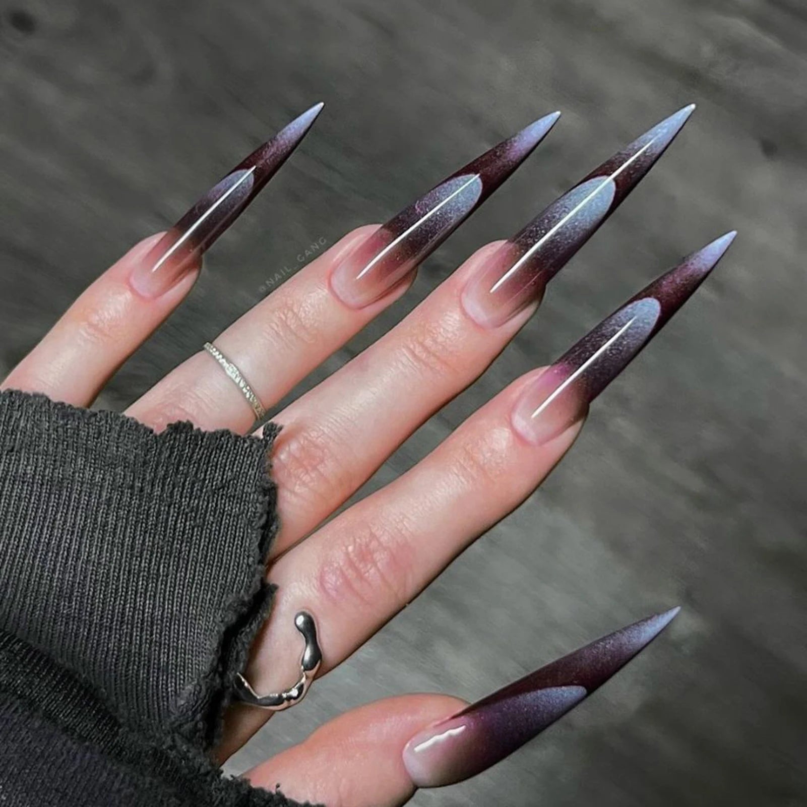 24pcs Black Gradients Long Paragraph Fashion Manicure Patch Reusable Adhesive False Nails Almond Fake Nails Press On Stiletto - Hands of Hope