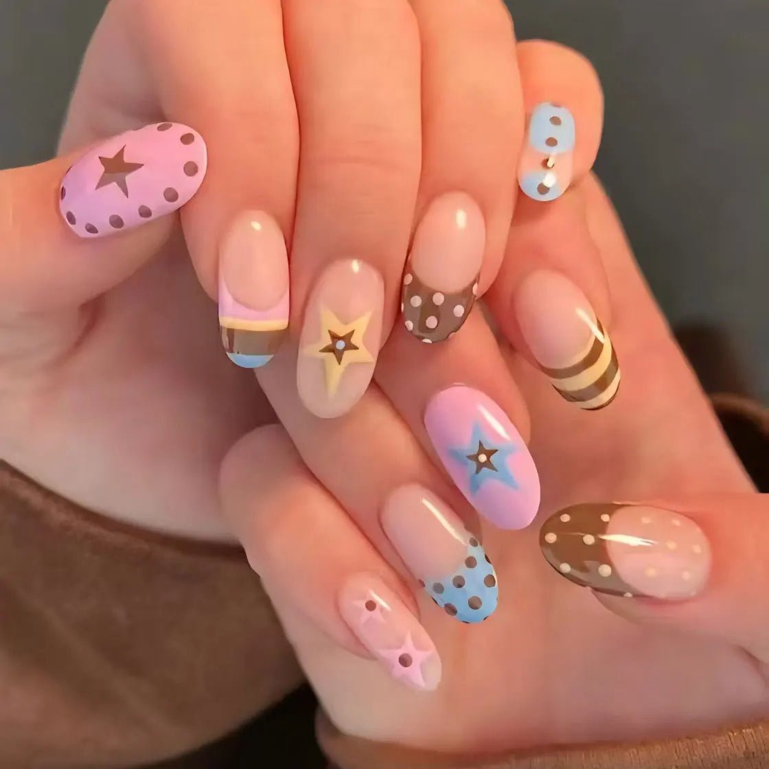 24pcs Blue Press on Nails with Polka Dot Pattern Design Almond Full Cover Nail Tip Flower Rhinestone False Nail French Fake Nail - Hands of Hope