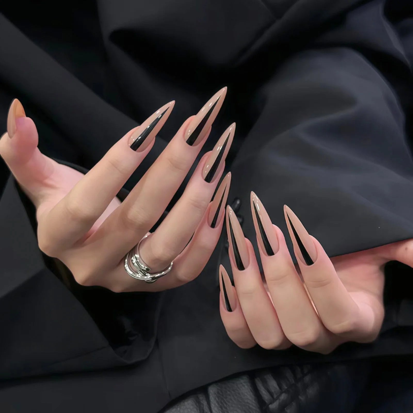 24pcs Halloween Dark Scrub Fake Nails Press on Nails Wearable y2k Nails Super Long Pointy Nails 3D Black Snake False Nails Tip - Hands of Hope