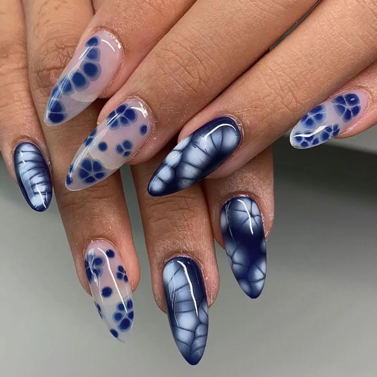 24PCS Retro Blue Simple Flowers Almond Press on Nails Full Cover Glossy White French Nail Golden Steel Ball Fake Nails for Women - Hands of Hope