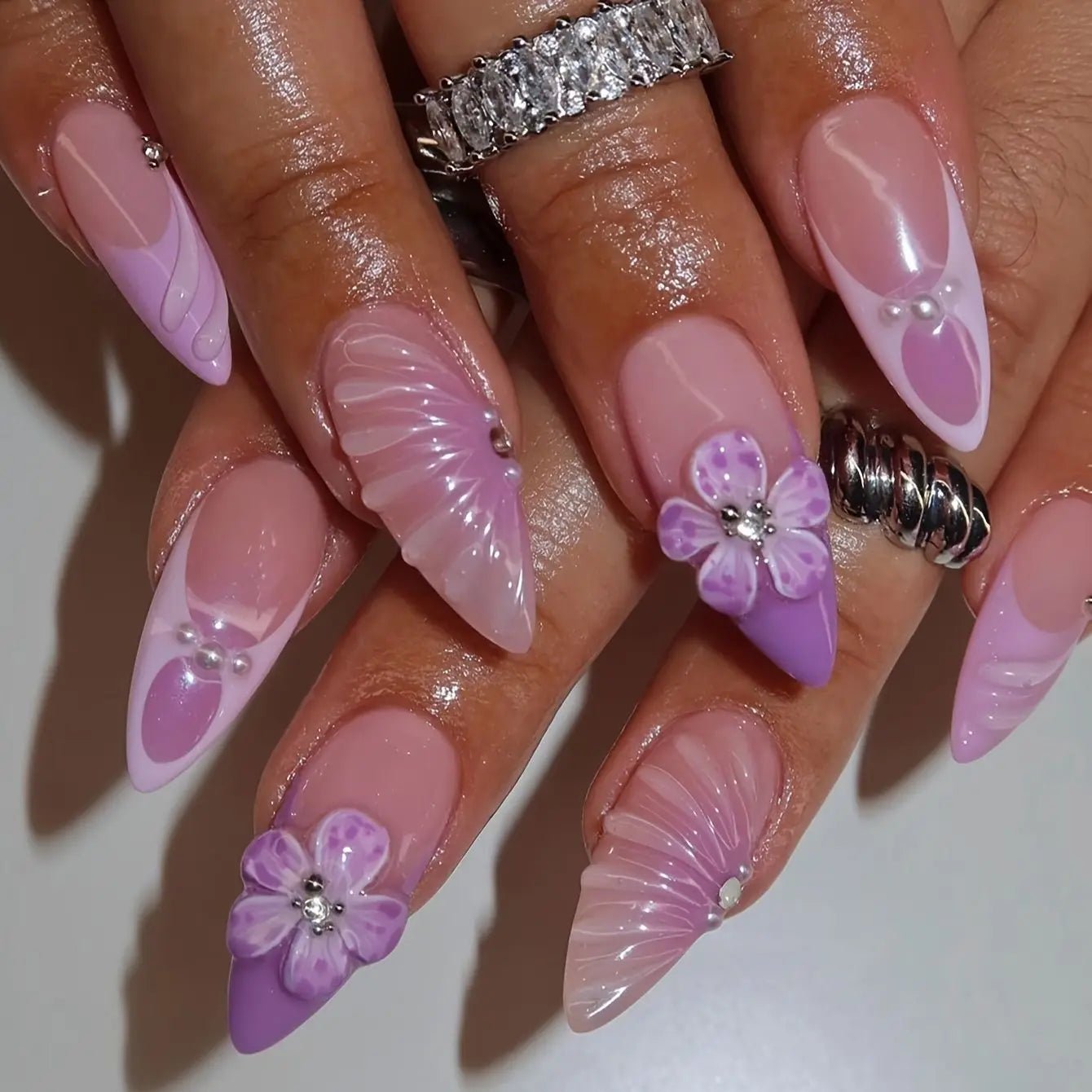 24pcs Tropical Flower Press On Nails Colorful French 3D Crystal Butterfly Shells Pattern Printed False Nails Almond Fake Nail - Hands of Hope