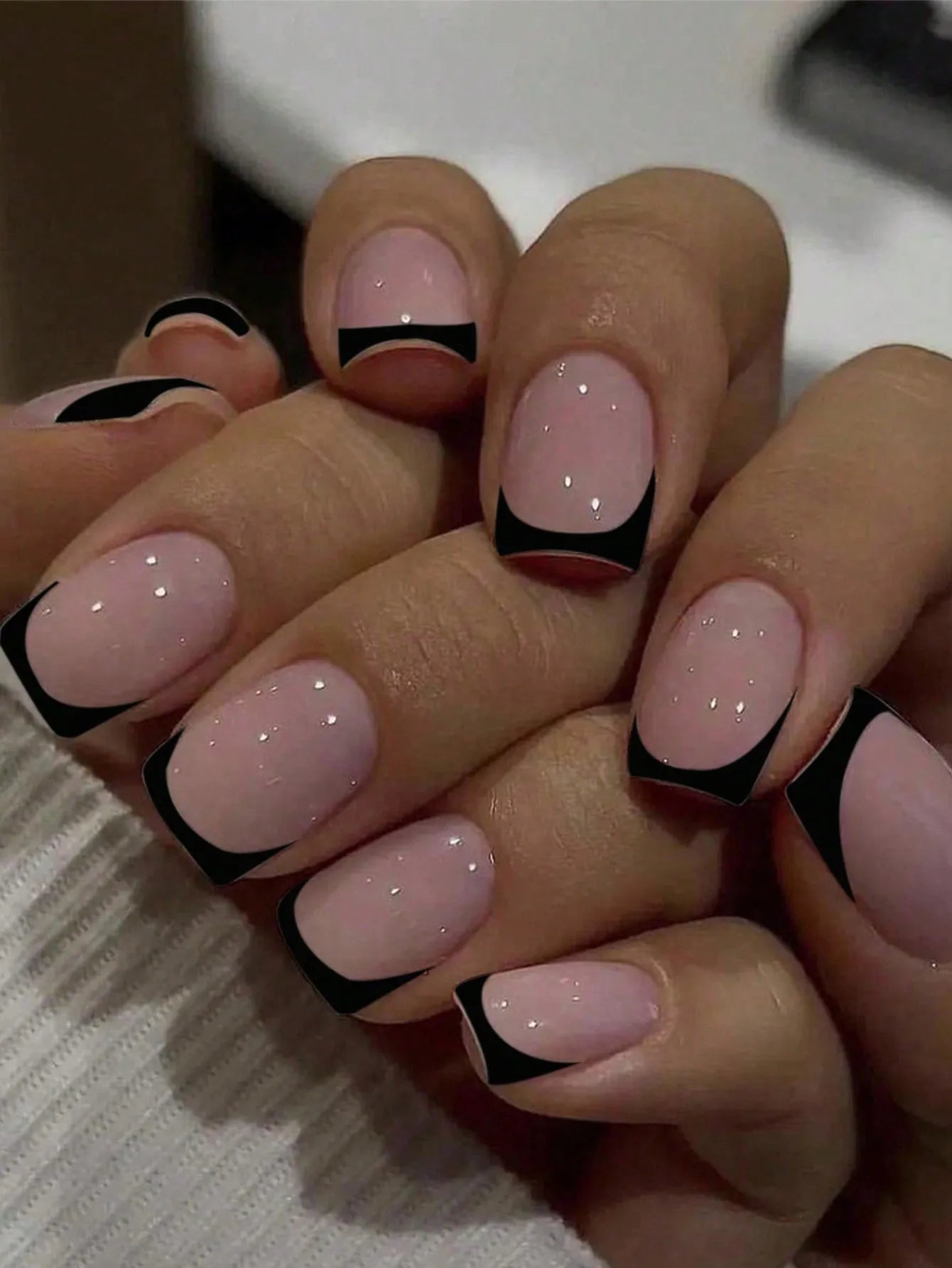 ARTAUG 24PCS Press On Nails Short Almond Wine Red High Saturation Fake Press On Nails Korean Press On Nails Valentine'S Day - Hands of Hope